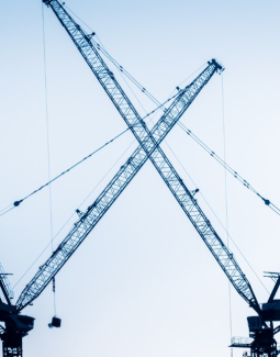 Grues à tour : quelles règles de sécurité adopter ?